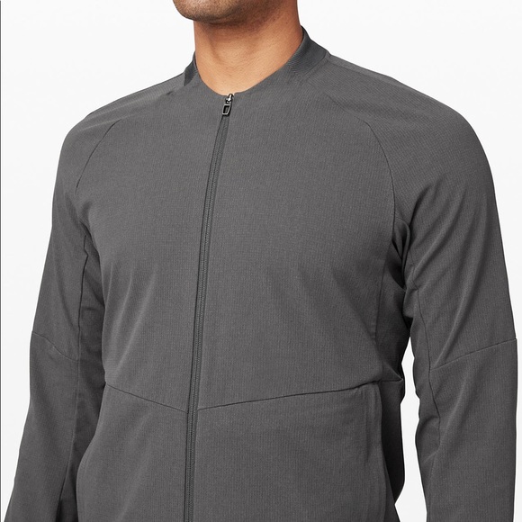 🍋Lululemon AIRING EASY BOMBER🍋 - Picture 3 of 7